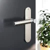 GoodHome Ensemble poignée sur plaque rond Brigg effet chrome et nickel satin gris L.132mm x l.40mm entraxe 165mm* Poignée Sur Plaque|Poignée De Porte Intérieure