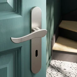 Clearance GoodHome Ensemble poignée sur plaque rond serrure Armel effet nickel satin gris L.130mm x l.42mm entraxe 165-195mm