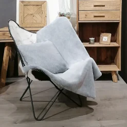 New Meubletmoi Lot de 2 coussins et 1 plaid en fausse fourrure gris givré doux - LEVY