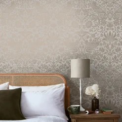 William Morris Papier peint intissé Strawberry thief imprimé fleurs, oiseaux effet métalisé beige L.1000 x l.52cm* Papier Peint Pour Couloir