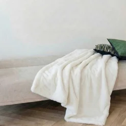 Hot Ornami Plaid en fausse fourrure 130x160cm