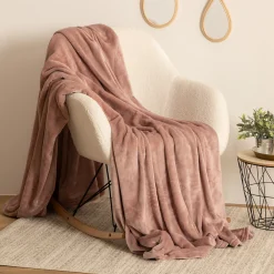 Atmosphera Créateur D'Intérieur Plaid uni en flanelle - rose 180x230 cm - Atmosphera* Plaid