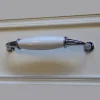 Hot GoodHome Poignée de meuble nœud Porcelaine Vras chrome brillant l.14.2cm x h.2cm x p.3.7cm