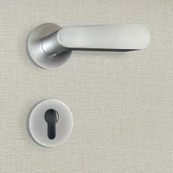 Katchmee Poignée de porte design à cylindre finition aspect chrome mat Regina -* Poignée Sur Plaque