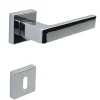 Discount Hardwarexchange Poignée de porte intérieure sur rosaceZamac chrome brillant Avec ressort de rappel