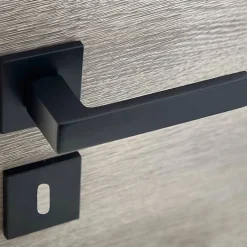 Outlet Secury-T Poignées de porte sur rosace noir mat carré - Modèle Nathaly Trou de clé L
