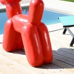 Wanda Collection Statue chien ballon rouge 100 cm* Statue Décorative