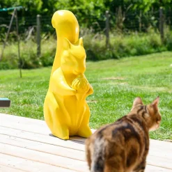 Discount Wanda Collection Statue écureuil de jardin jaune 64 cm