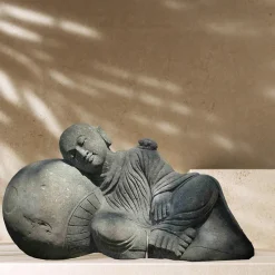 New Wanda Collection Statue de jardin zen moine shaolin en pierre 1 m