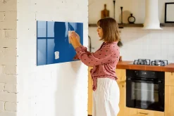 Wallfluent Tableau Aimanté 90x60 cm Couleur bleue Marqueur blanc En Verre Pour Cuisine* Pêle-Mêle Et Pense Bête