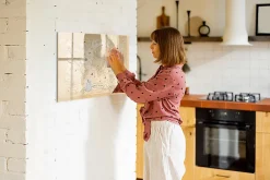 Wallfluent Tableau Magnétique 90x60 cm Carte du monde ancienne Marqueur noir En Verre De Planification* Pêle-Mêle Et Pense Bête