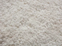 Vente-unique Tapis shaggy à poils longs bords ondulés - 160 x 230 cm - Blanc - NERIDA