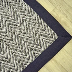 Best Décoweb Tapis tissé plat - Java Chevron silver - Ganse coton noir - 120 x 170 cm