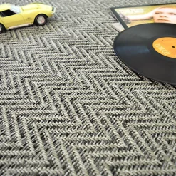 Best Décoweb Tapis tissé plat - Java Chevron silver - Ganse coton noir - 120 x 170 cm